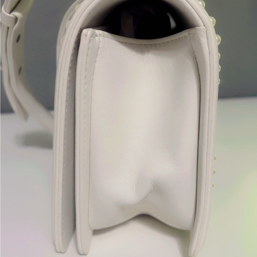 Chanel Boy Pearl medium bag! - Picture 3 of 9